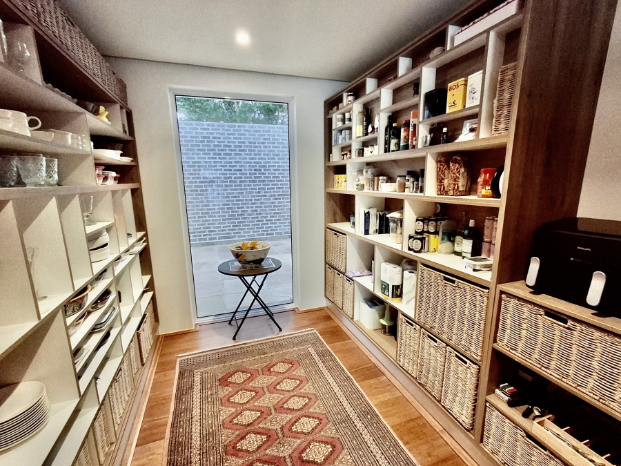 3 Bedroom Property for Sale in Grotto Bay Western Cape